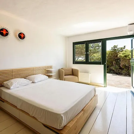Villa Traditional 5-min Walk To The Beach Santa Maria (Paros)