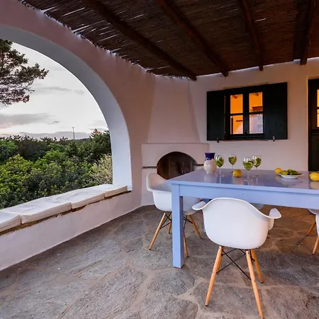 Villa Traditional 5-min Walk To The Beach *
