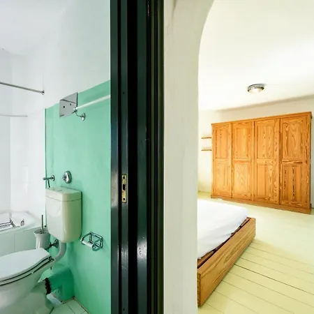 Traditional 5-min Walk To The Beach Villa *